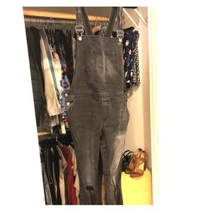✨ FLASH SALE! distressed black jean overalls